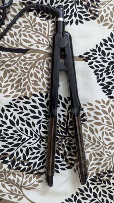 2-in-1 Professional Hair Straightener & Curler