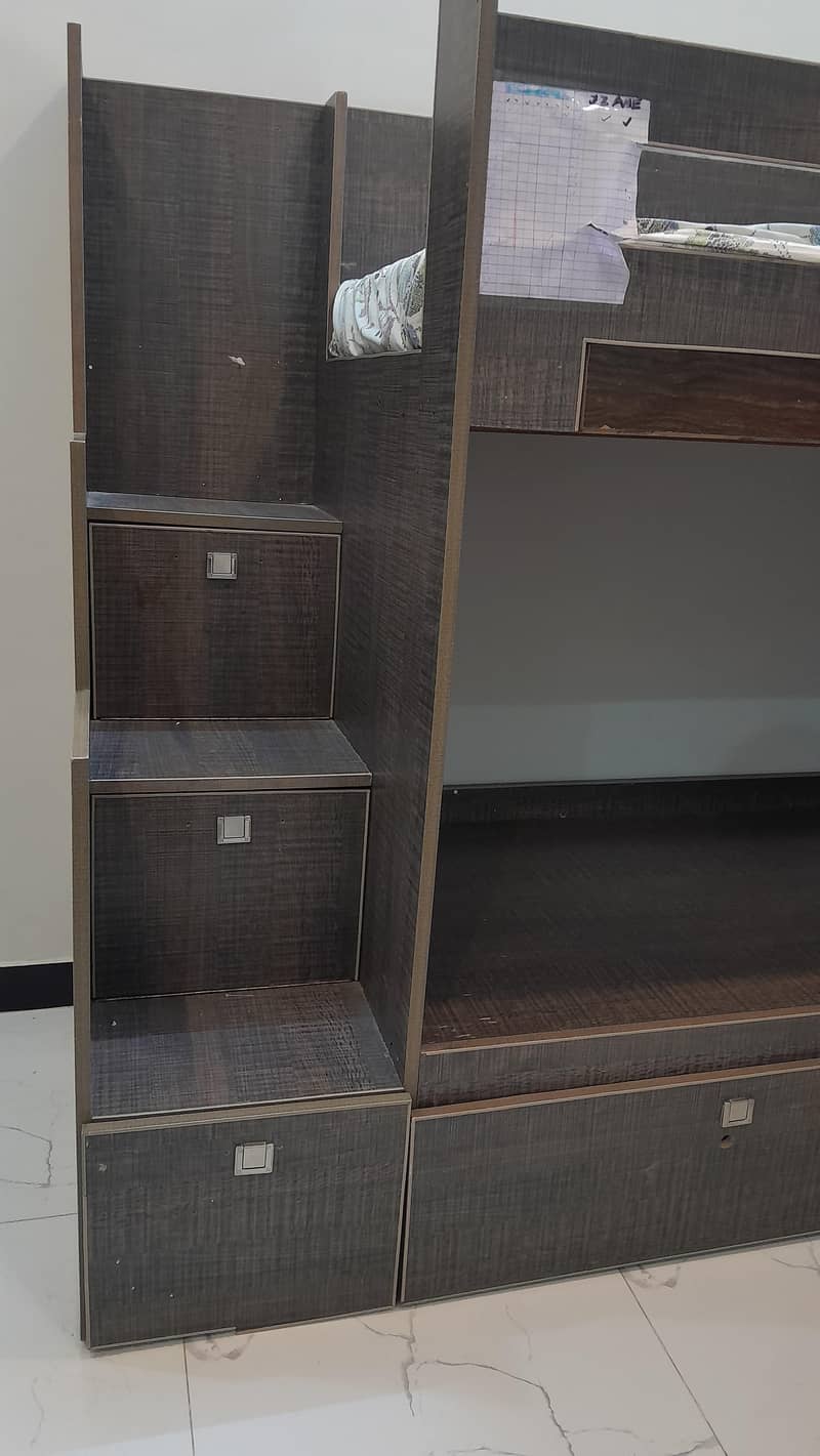 bunk bed 0