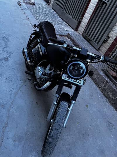 Suzuki GS 150