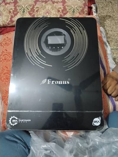 Fronus ECO 6200 hybrid solar inverter