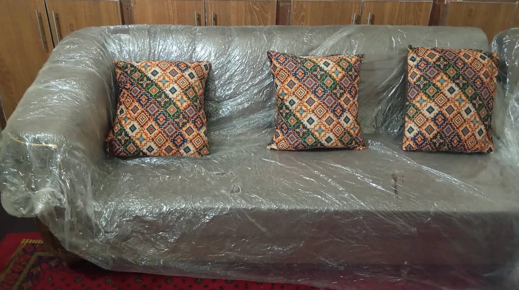 L Shape Sofa Set Almost New 1