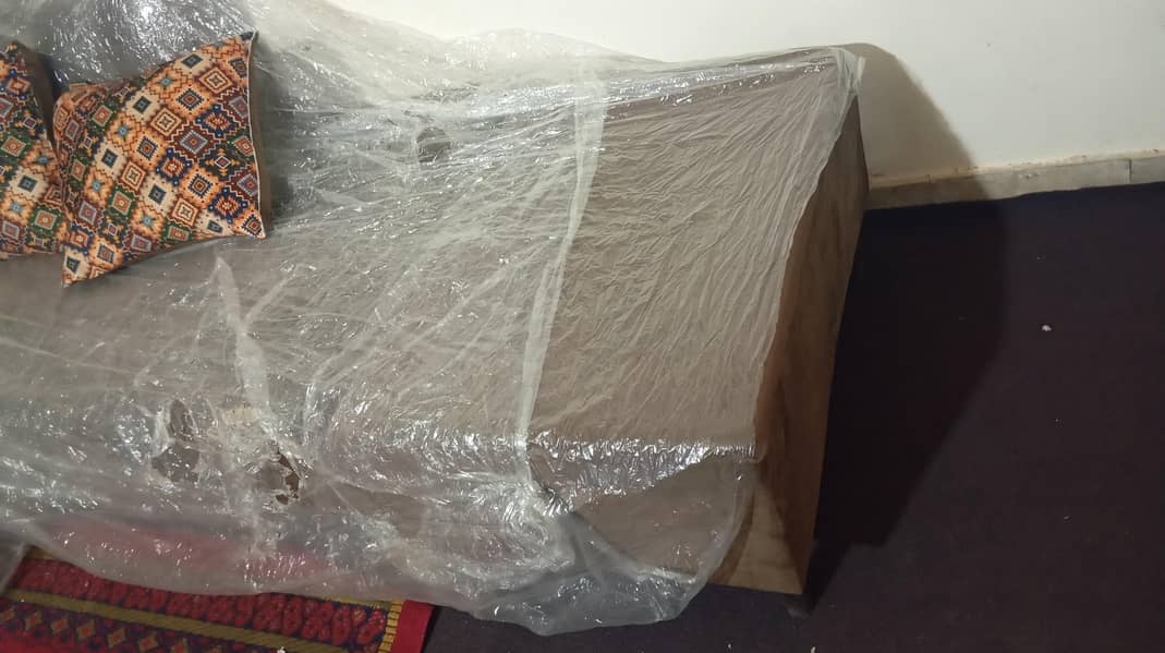 L Shape Sofa Set Almost New 2
