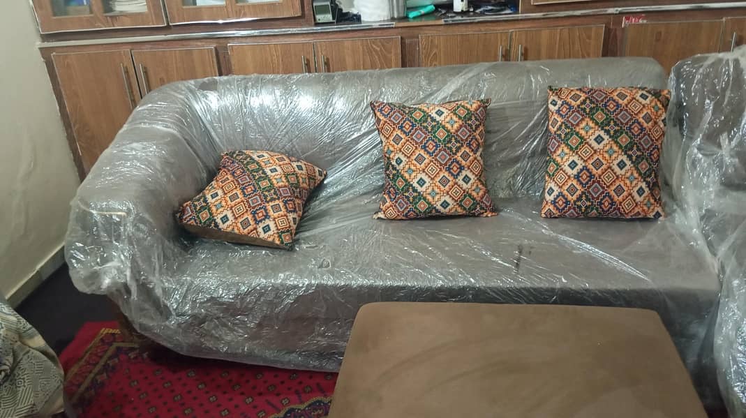 L Shape Sofa Set Almost New 5