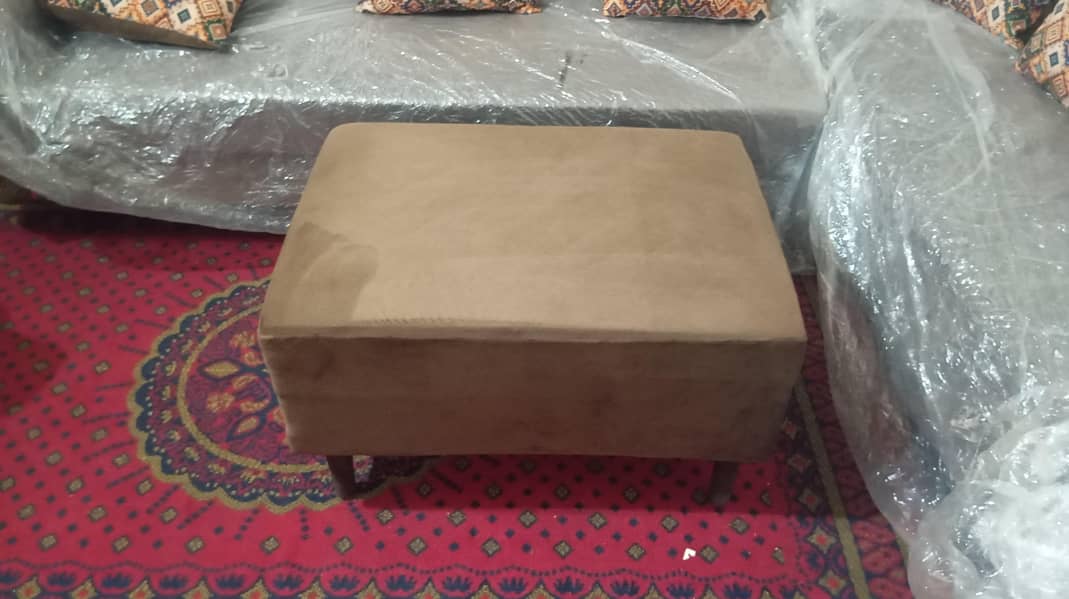 L Shape Sofa Set Almost New 9