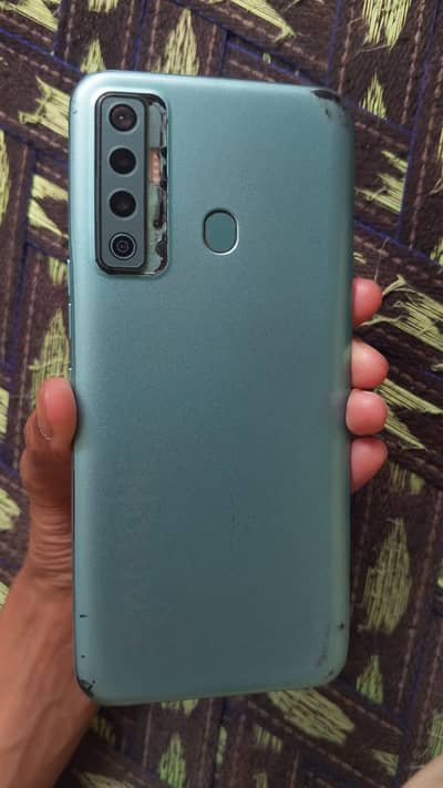 Tecno Camon 17