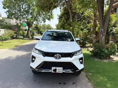 Toyota Fortuner Legender 2.8 2023