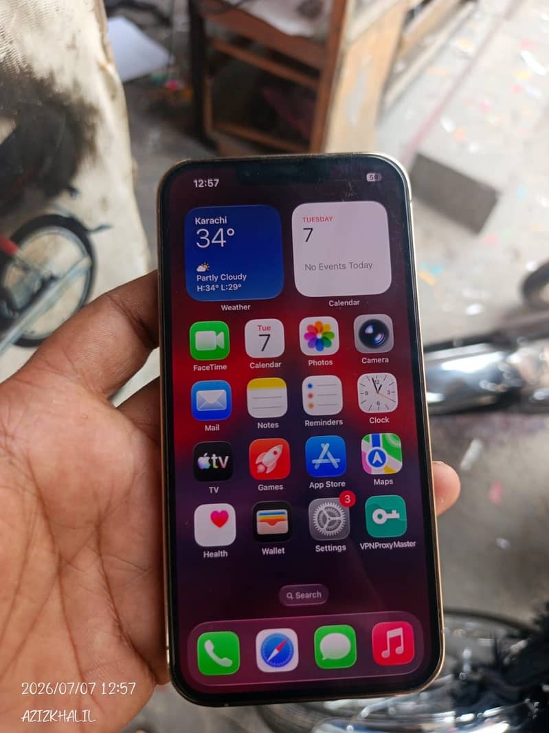Apple iPhone 13 Pro 2