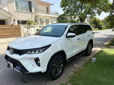 Toyota Fortuner Legender 2.8 2023
