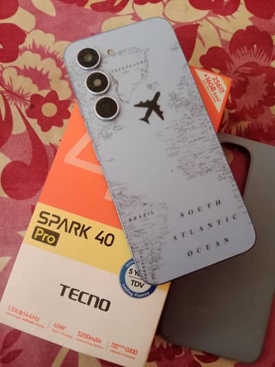 Tecno Spark 40 pro