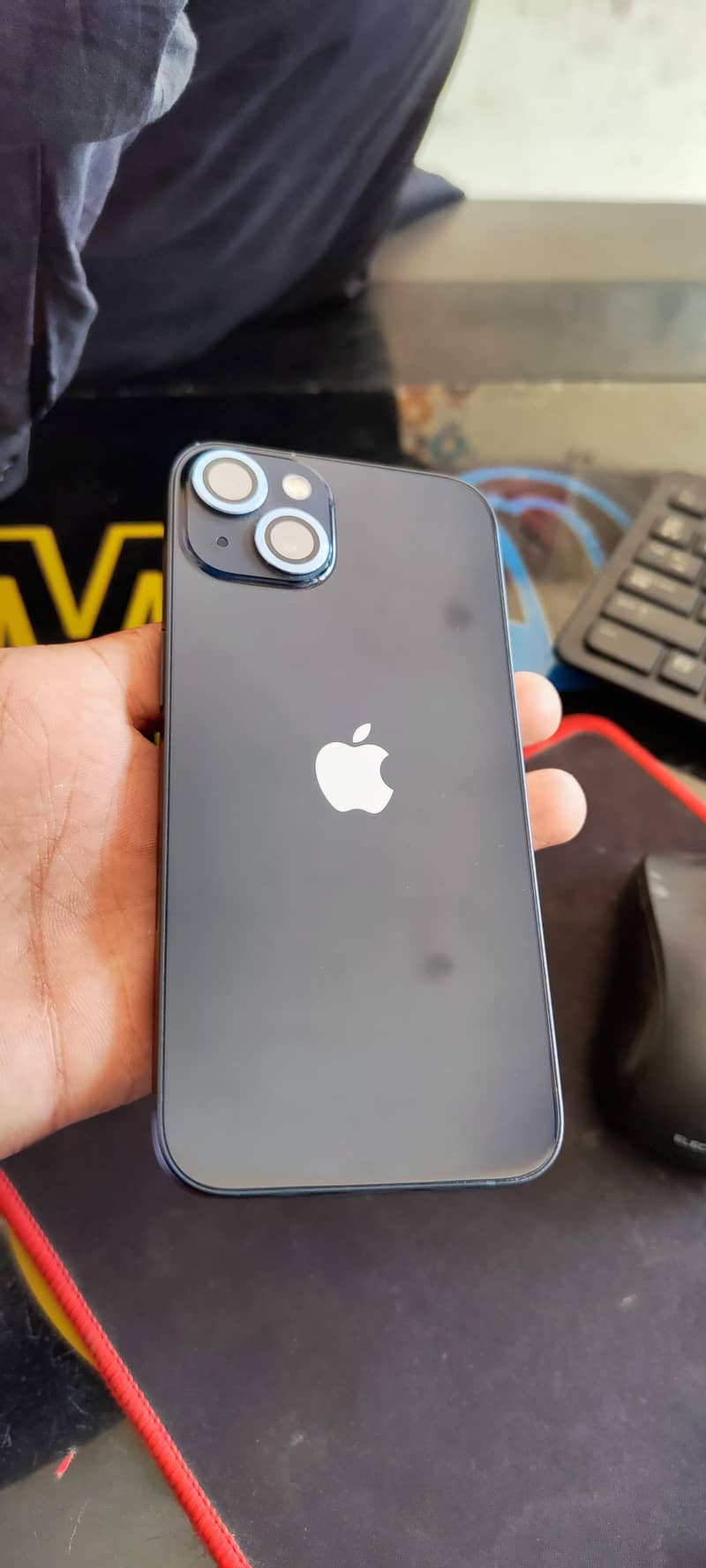 Apple iPhone 13 3