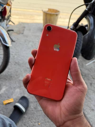 Apple iPhone XR