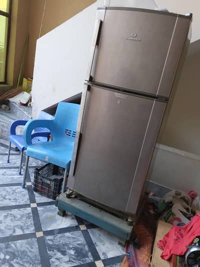 Dawlance medium size fridge