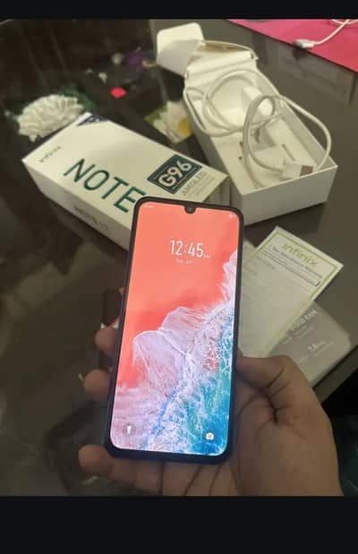 Infinix Note 12 G96 8/128 with box and charger