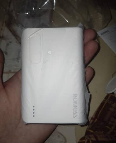 White power bank brand new 10000mAh Fast charge