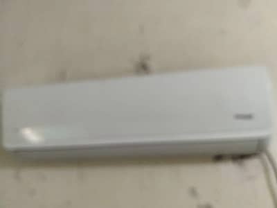 Dawlance DC Inverter 1.5 Ton