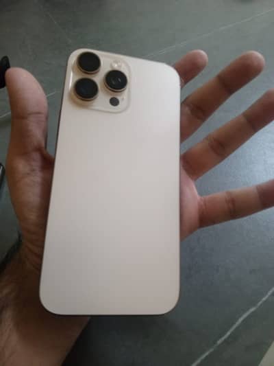 Apple iPhone 16 Pro Max