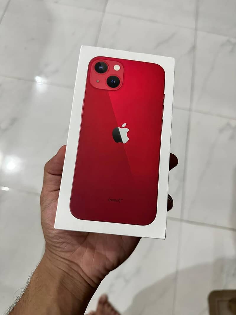 Apple iPhone 13 1