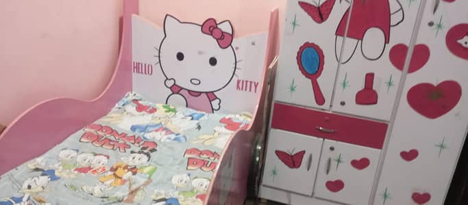 Kids bed and wardrobe for sale