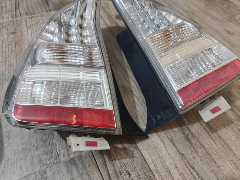 Prius 3rd Generation Original backlights 1