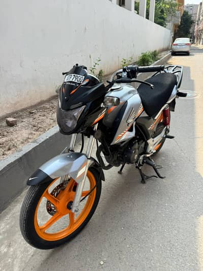 CB 150 F