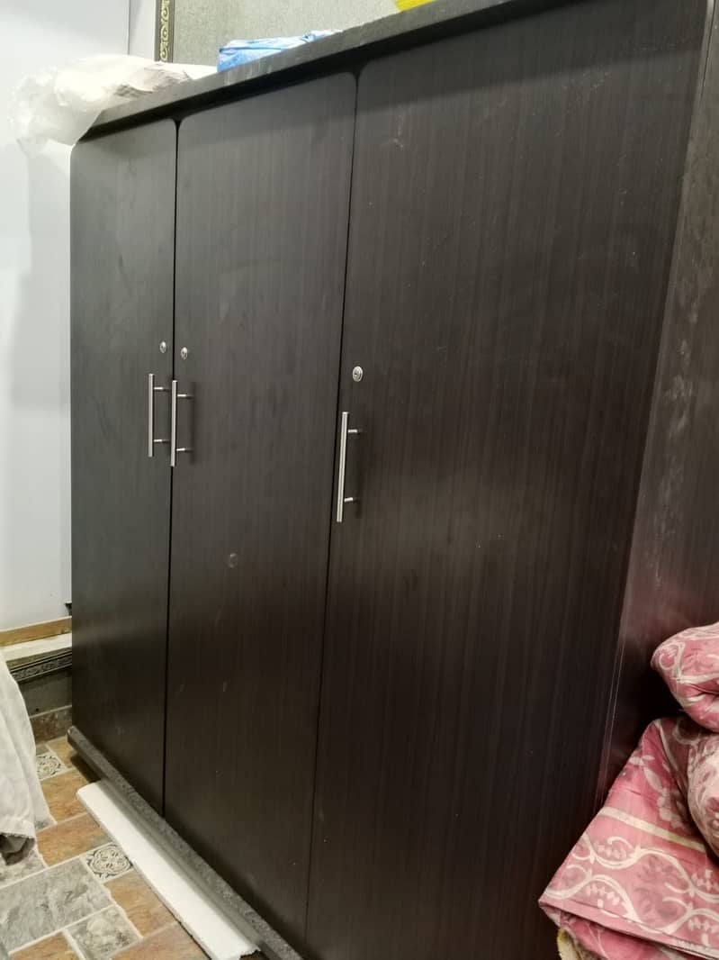 Cupboard 0