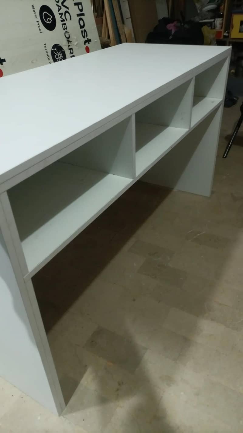 computer table 0
