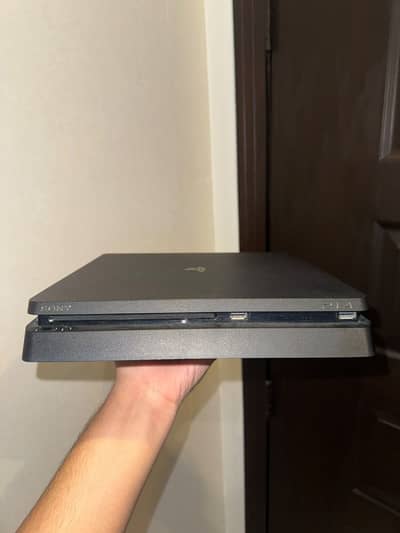 PS4 slim