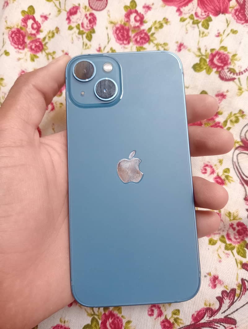 Apple iPhone 13 7