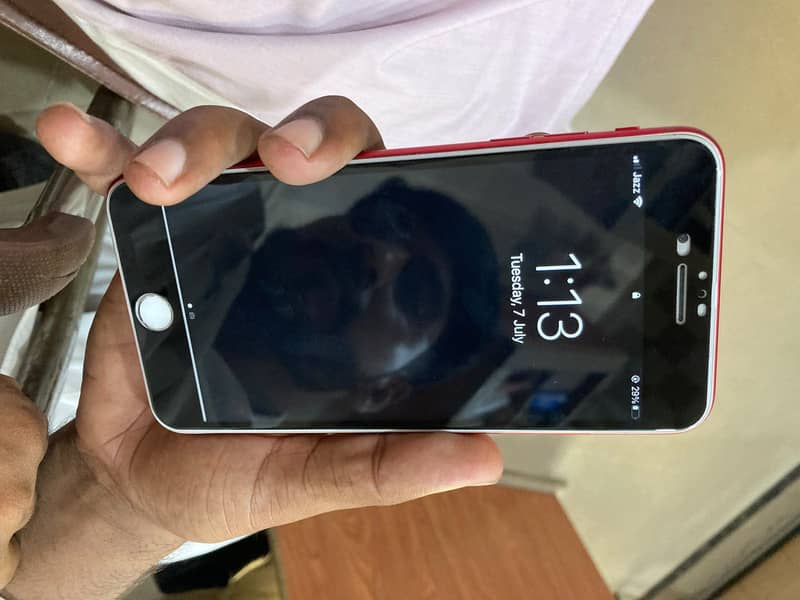 Apple iPhone 7 Plus 0