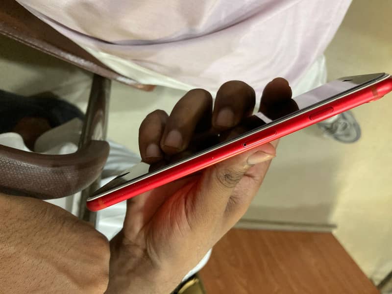 Apple iPhone 7 Plus 3