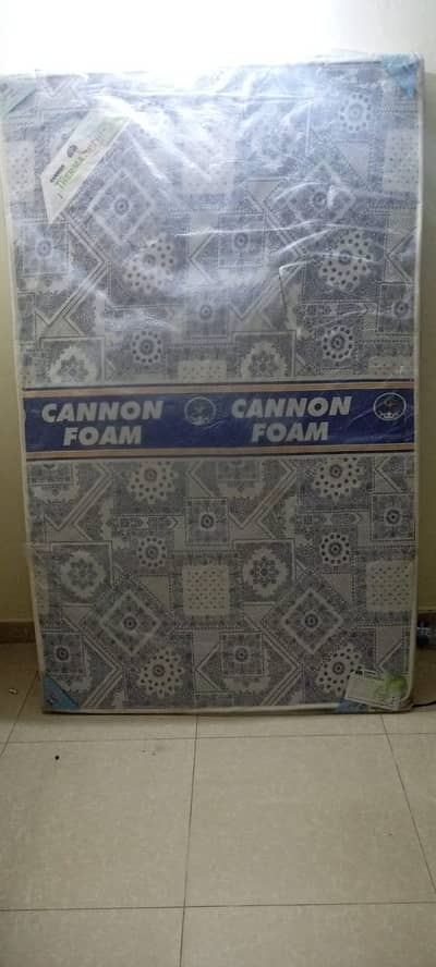 Like-New XL Mattress – Only Used 1.5 Months! (Moving Sale)