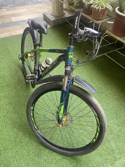 The EZEL ES200 29” Green & Black Mountain Bike