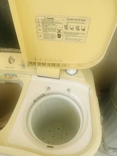 Washing machine urgent sale