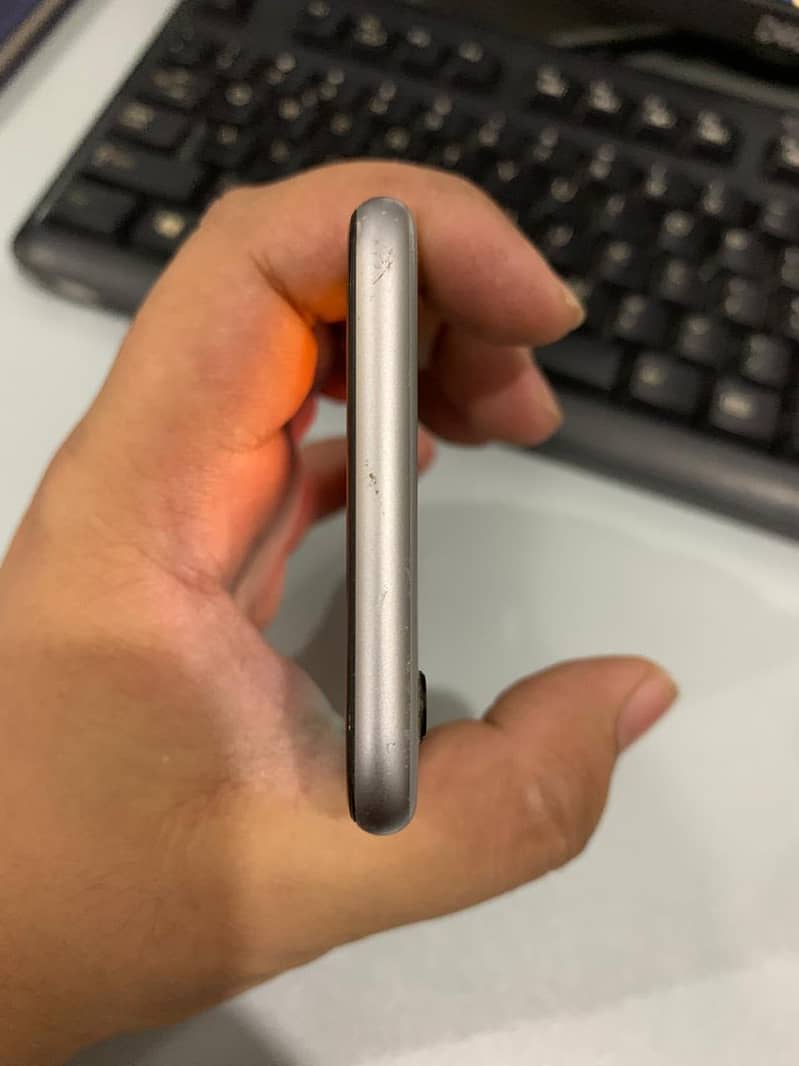Apple iPhone 6S 2