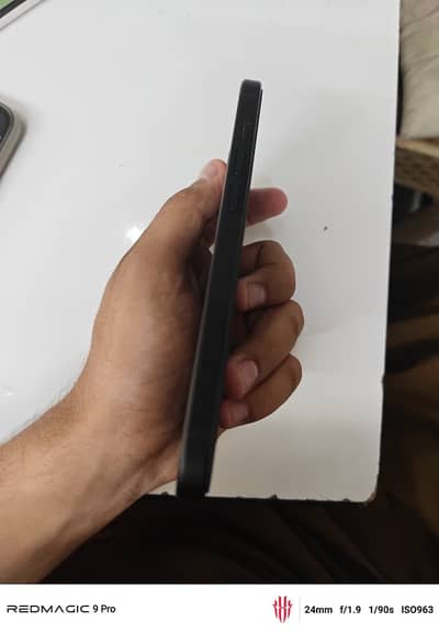 Apple iPhone 15
