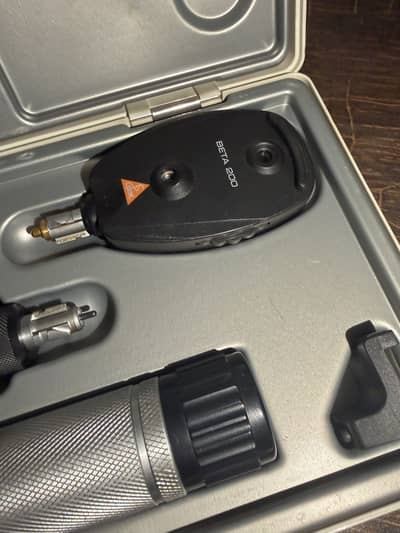 Ophthalmoscope retinoscope heine beta200