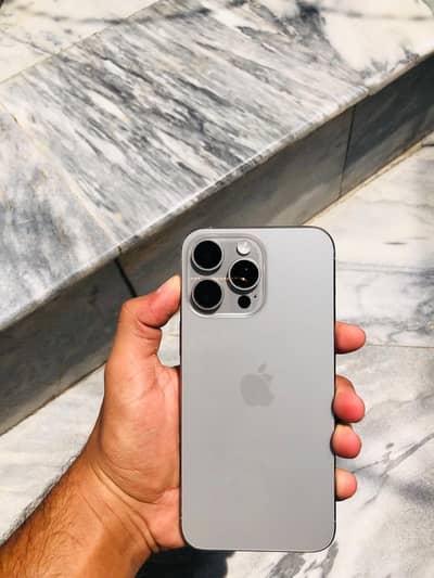 Apple iPhone 15 Pro Max