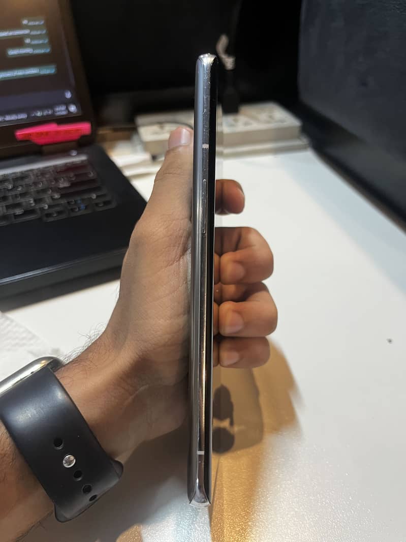 One Plus 9 Pro 5