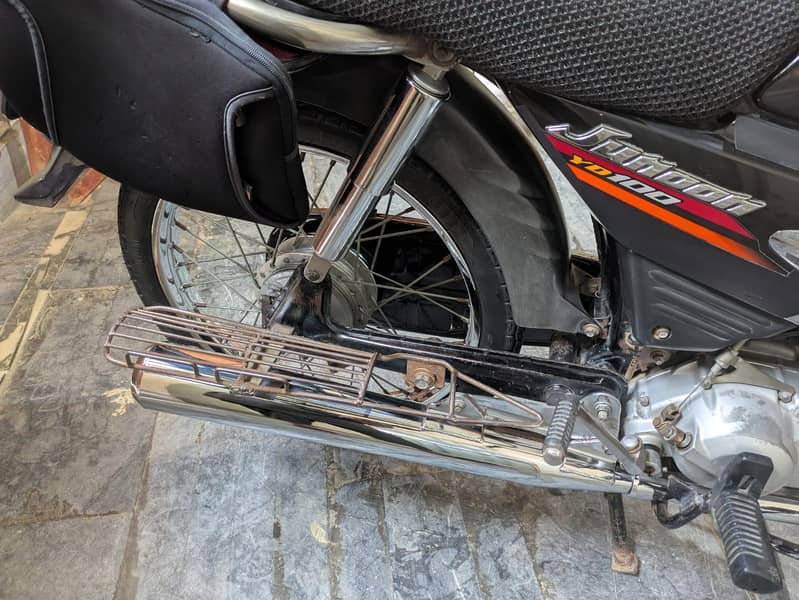 Yamaha Junoon 5