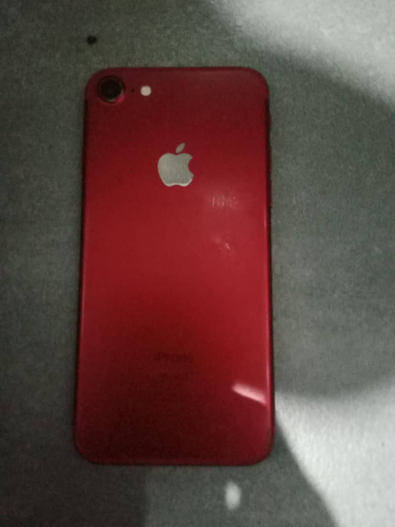 Apple iPhone 7 1