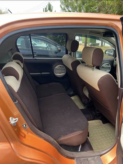 Toyota Passo 2011