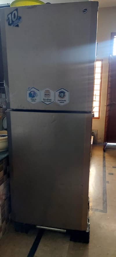pel refrigerator for sell exellent condition