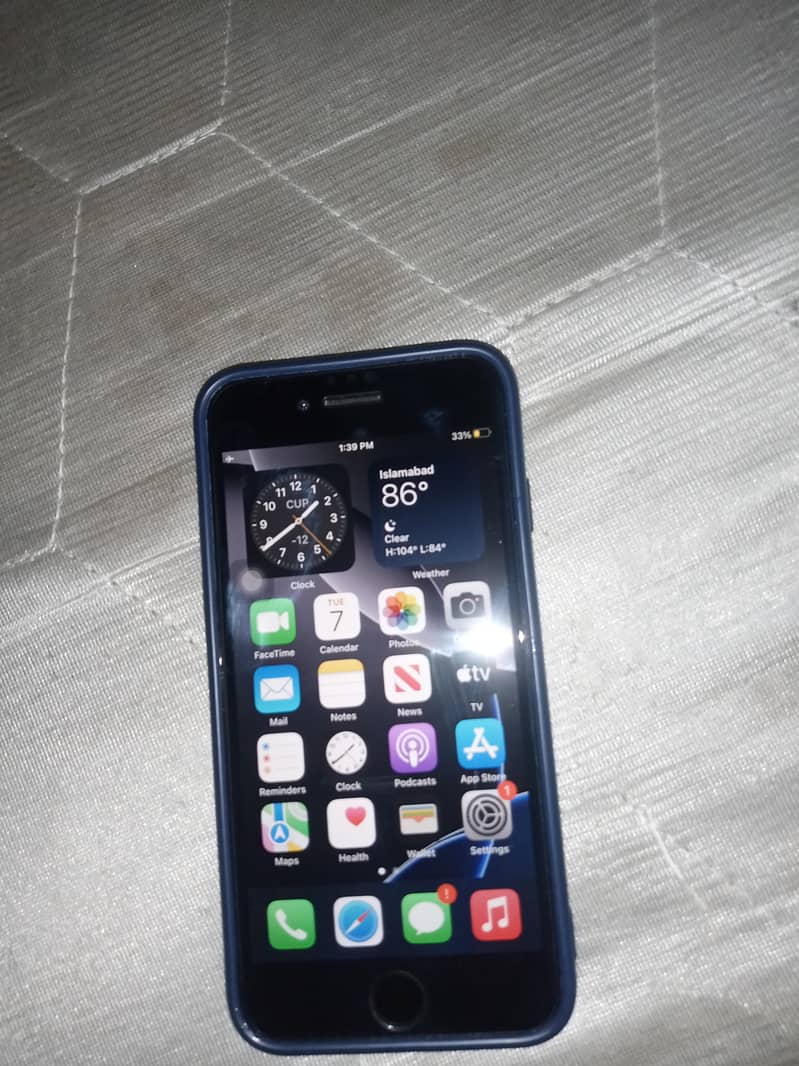 Apple iPhone 7 1