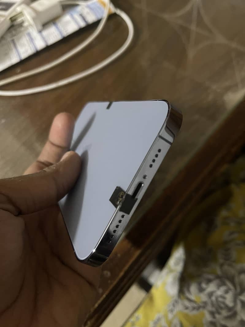 Iphone 13 pro max 5