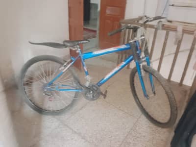 selling cycle  in   lye colour  low price only customers reply me