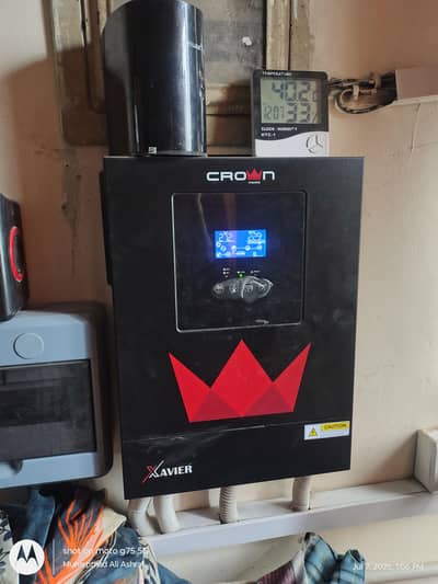 Crown Xavier 3 KW hybrid solar inverter