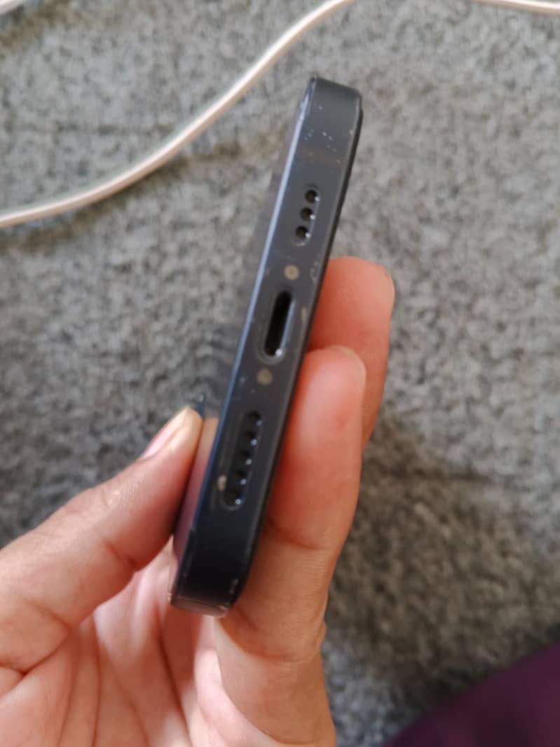 Apple iPhone 12 2