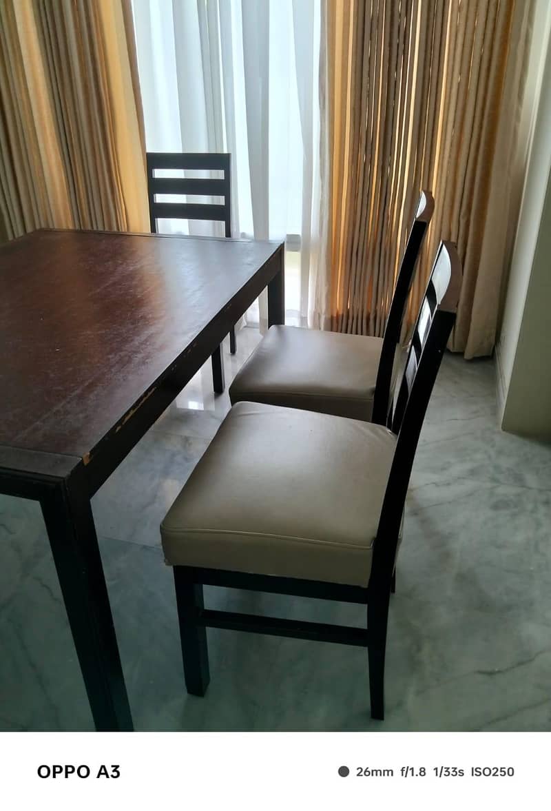 Dinning Table 4