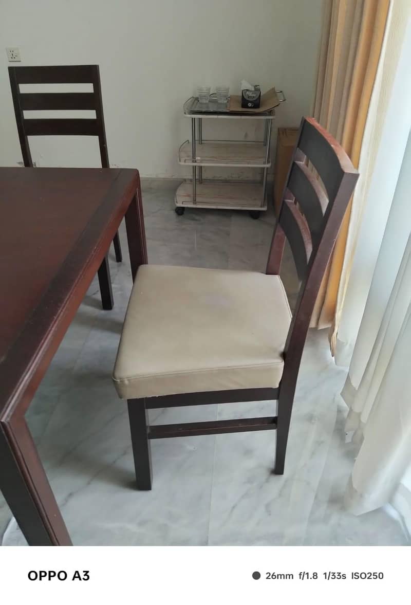 Dinning Table 5