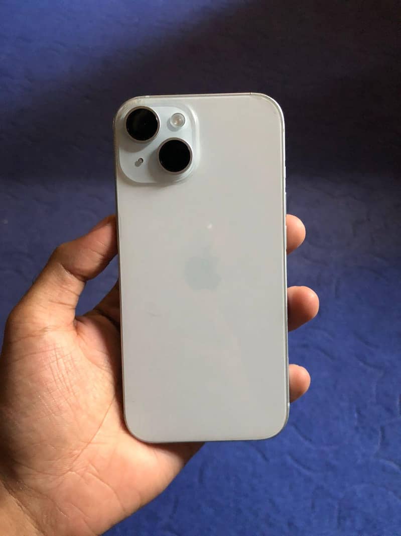 Apple iPhone 15 3